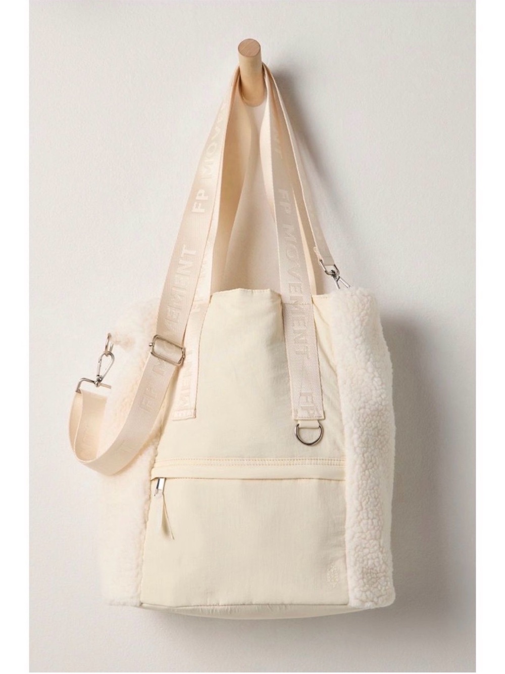 FP Movement Slopes Sherpa Bucket Bag in Whipped Cream NWT